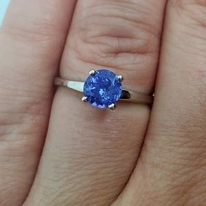10k white gold natural tanzanite, violet blue